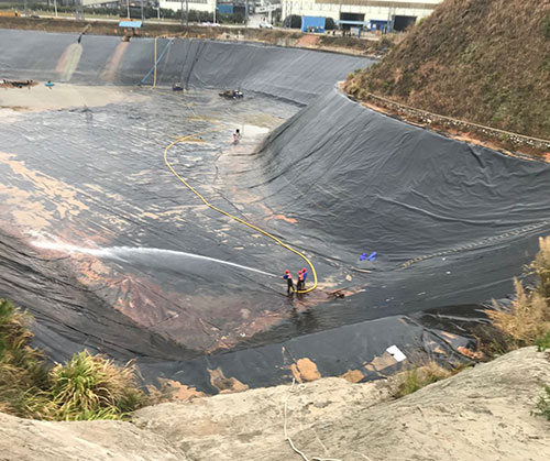 青铜峡废水池清理