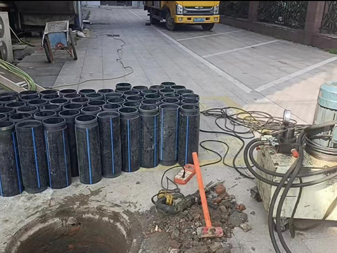 青铜峡PE置换管厂家 DN315置换管 非开挖管短管置换